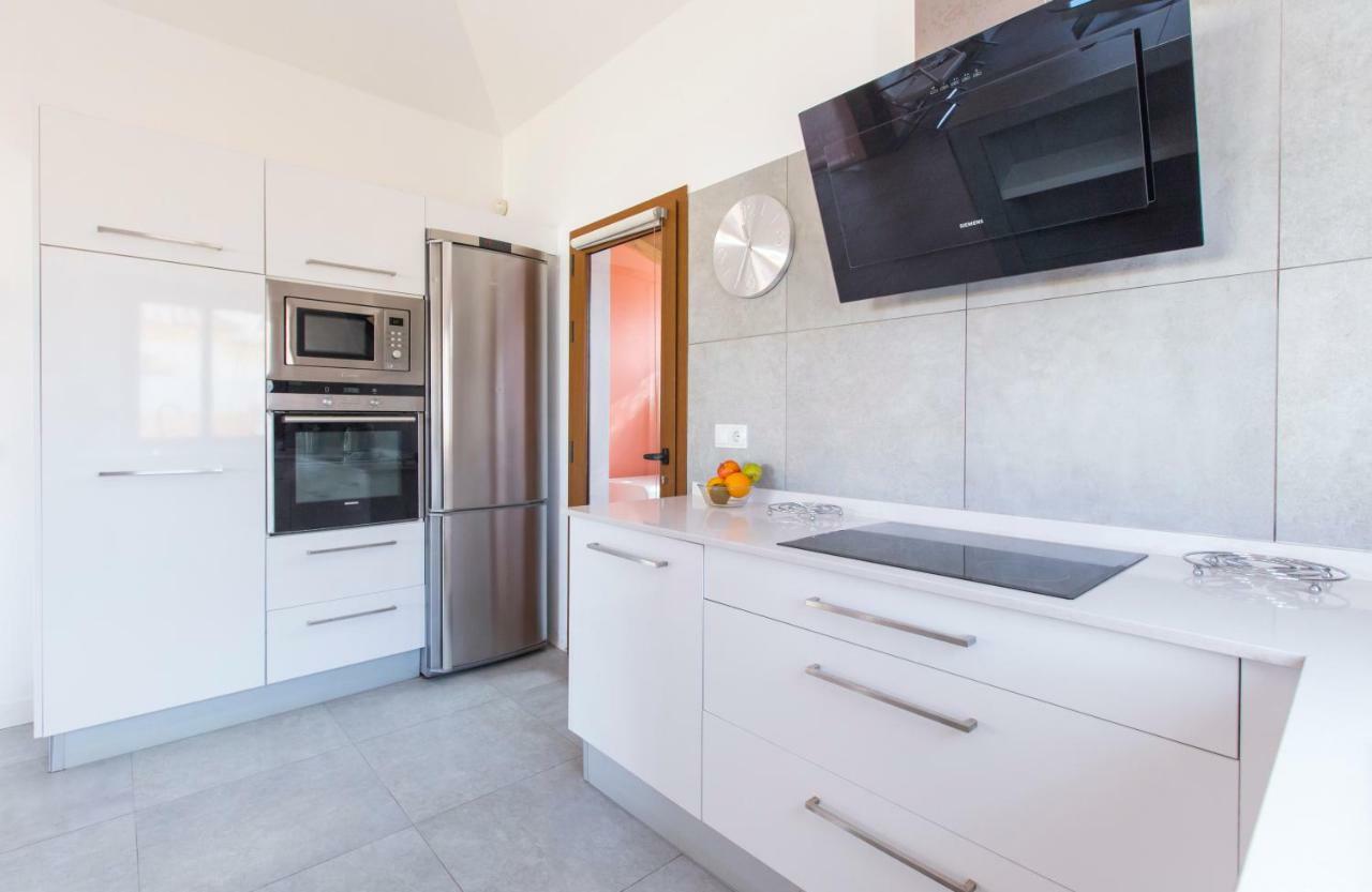 Villa Bella Lucia 3. Piscina Climatizada, Wifi, Bbq. كوراليهو المظهر الخارجي الصورة